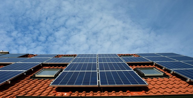 fotovoltaický systém na střeše
